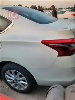 نيسان سنترا